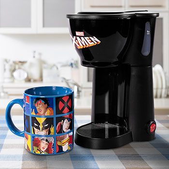 Uncanny Brands Single-Serve Black Marvel Spiderman Coffee Maker