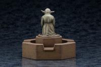 Gallery Image of Yoda Fountain Statue