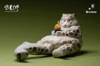 Gallery Image of Snow Leopard Figurine