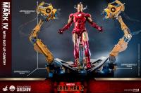 Gallery Image of Iron Man Mark IV With Suit-Up Gantry Collectible Set
