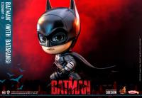 Gallery Image of Batman (With Batarang) Collectible Figure