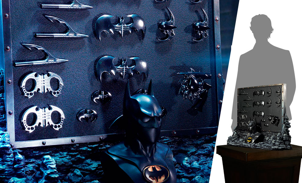 Gallery Feature Image of Batman Gadget Wall 1:3 Scale Statue - Click to open image gallery