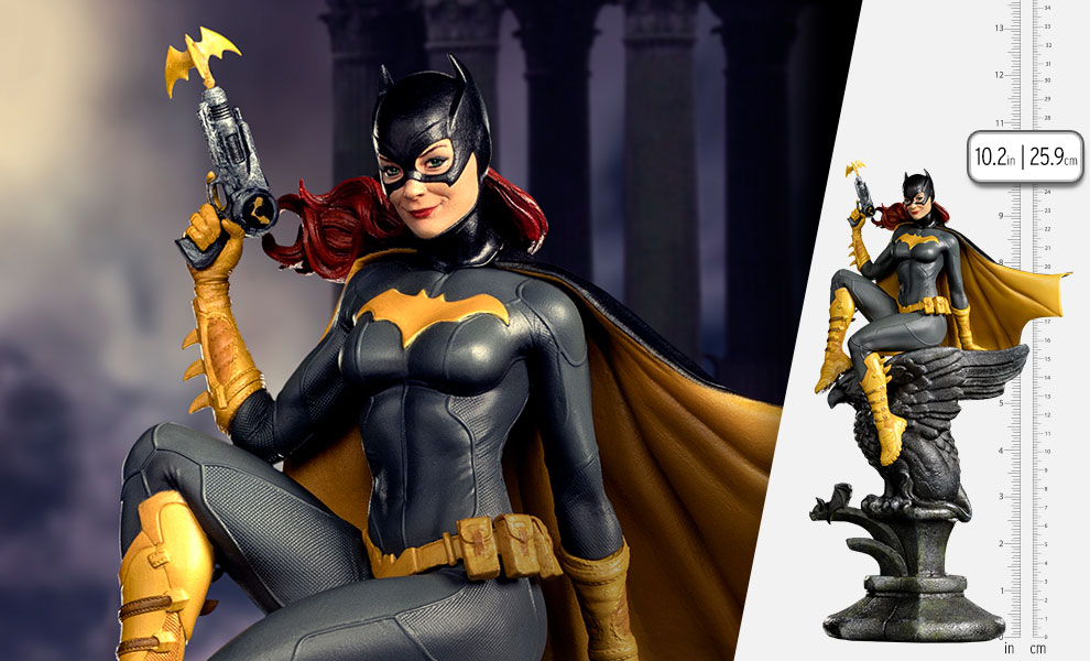 Gallery Feature Image of Batgirl Deluxe 1:10 Scale Statue - Click to open image gallery