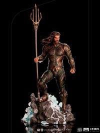 Gallery Image of Aquaman 1:10 Scale Statue