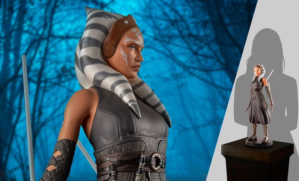 Gallery Feature Image of Ahsoka Tano Porcelain Statue - Click to open image gallery