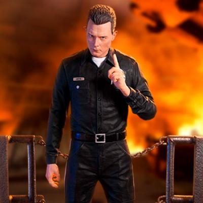 T-1000 1:3 Scale Statue