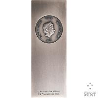 Gallery Image of Han Solo in Carbonite 3oz Silver Coin Silver Collectible