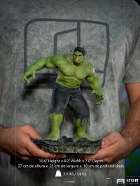 Gallery Image of Hulk (Battle of NY) 1:10 Scale Statue