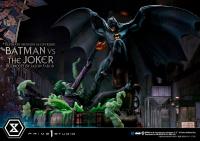 Gallery Image of Batman vs. The Joker (Deluxe Version) 1:3 Scale Statue