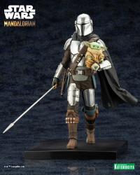 Gallery Image of Mandalorian™ & Grogu™ 1:10 Scale Statue