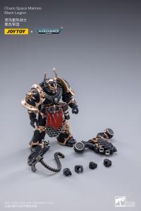 Gallery Image of Chaos Space Marine C 03 Collectible Figure