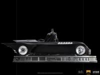 Gallery Image of Batman and Batmobile Deluxe 1:10 Scale Statue