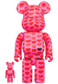 Gallery Image of Be@rbrick Pink Heart 100％ and 400% Set Bearbrick