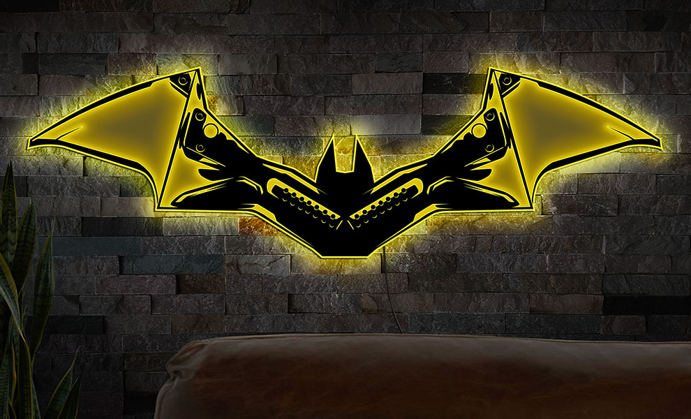 Gallery Feature Image of The Batman Vengeance Batwing Wall Light - Click to open image gallery