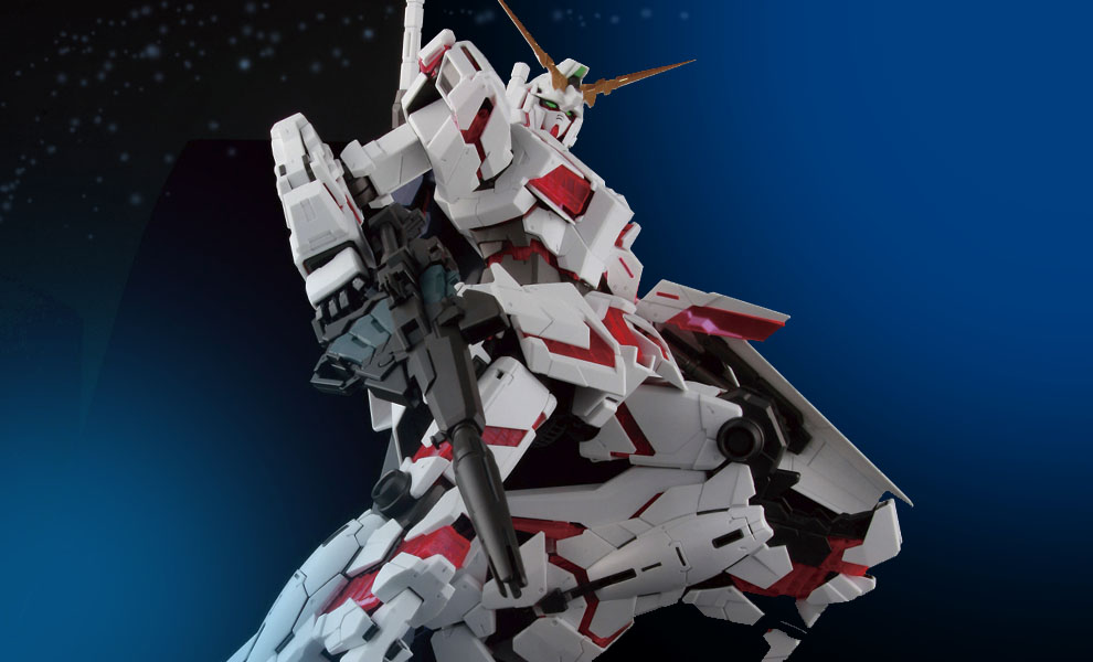 Gallery Feature Image of PG RX-0 Unicorn Gundam 1:60 Model Kit - Click to open image gallery