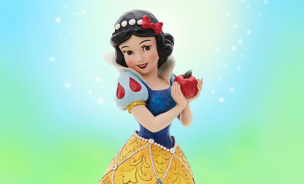 Gallery Feature Image of Snow White Deluxe Figurine - Click to open image gallery