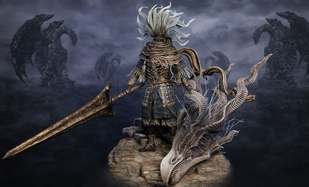 Gallery Feature Image of Nameless King (Standard Edition) Statue - Click to open image gallery