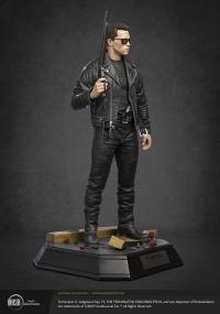 Gallery Image of T-800 1:3 Scale Statue