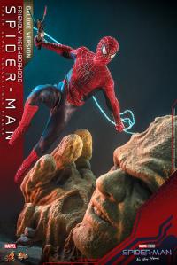 Gallery Image of Friendly Neighborhood Spider-Man (Deluxe Version) Sixth Scale Figure