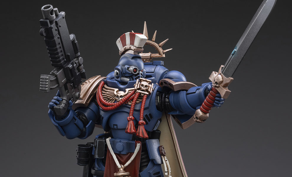 Gallery Feature Image of Ultramarines Primaris Captain Sidonicus Collectible Figure - Click to open image gallery