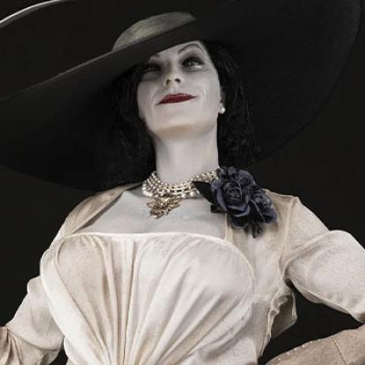 Lady Dimitrescu Quarter Scale Statue
