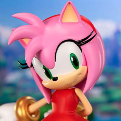 Amy Rose Statue by First 4 Figures