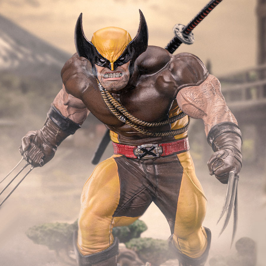 Wolverine Unleashed Deluxe 1:10 Scale Statue by Iron Studios