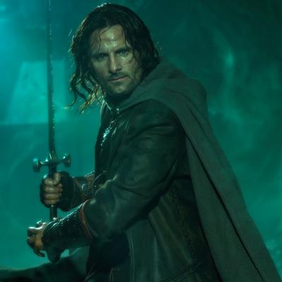 Unboxing Aragorn 1:2 Scale Statue
