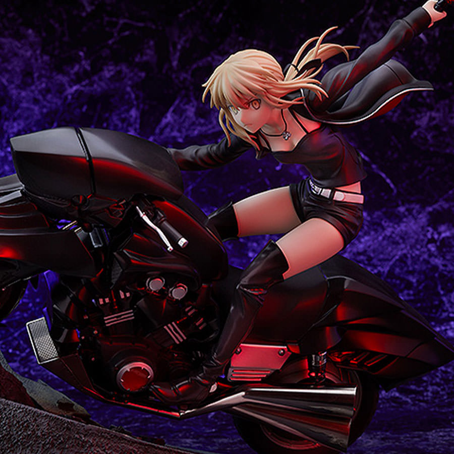 Saber Altria Pendragon (Alter) & Cuirassier Noir Collectible