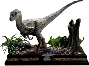 Jurassic Park Velociraptor Female Collector Edition Statues 