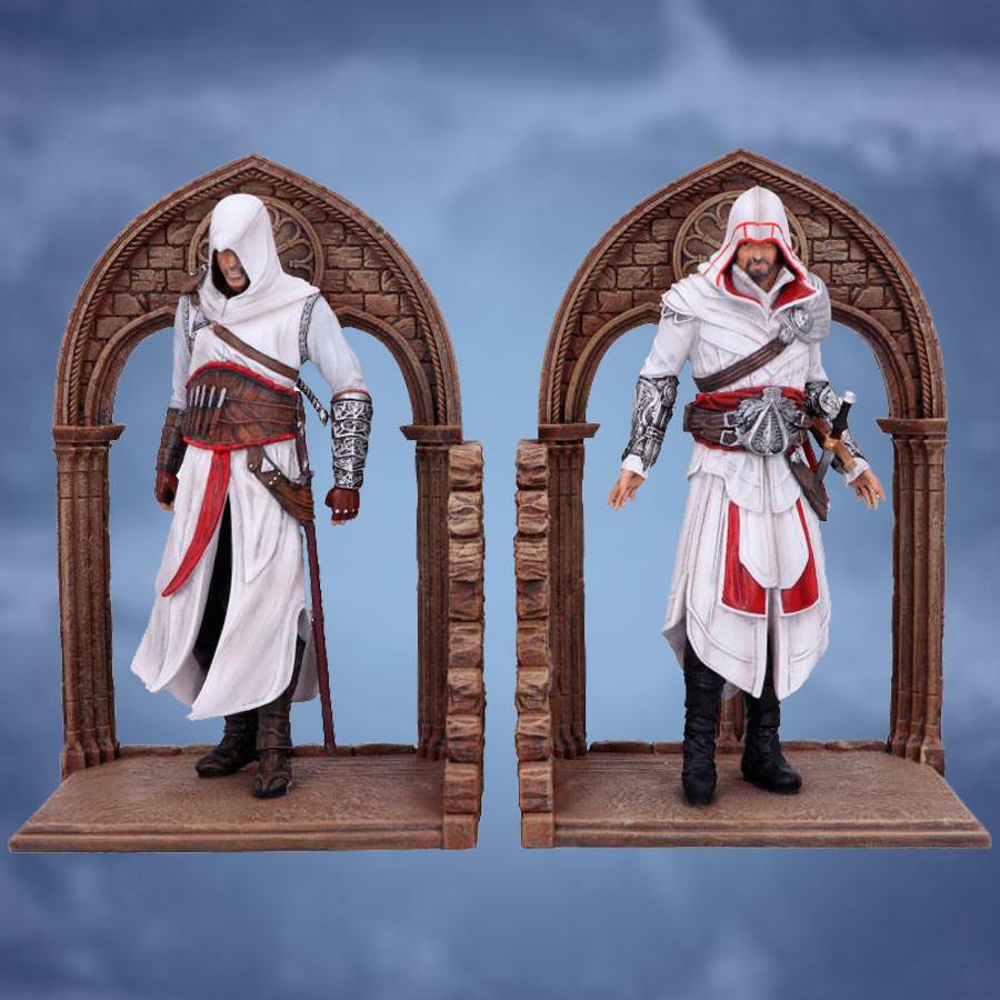 Altaïr and Ezio Bookends by Nemesis Now | Sideshow Collectibles