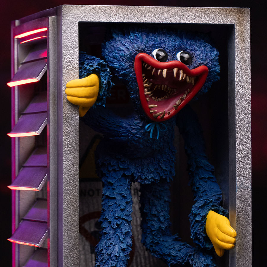 Huggy Wuggy 1:10 Scale Statue by Iron Studios | Sideshow Collectibles